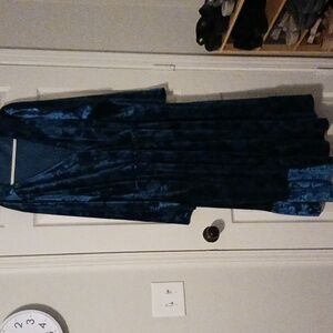 BloomChic Deep Teal Blue Velvet Apparel